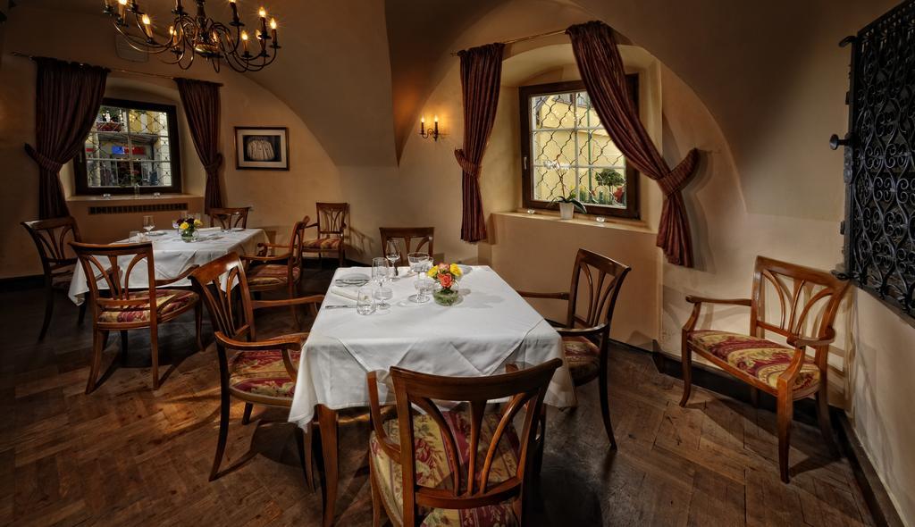 Hotel Restaurant Das Roessl Windischgarsten Exteriör bild