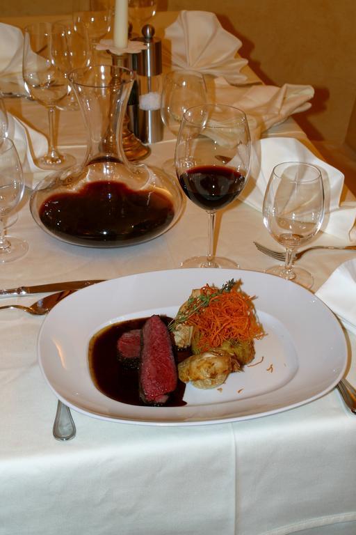 Hotel Restaurant Das Roessl Windischgarsten Exteriör bild