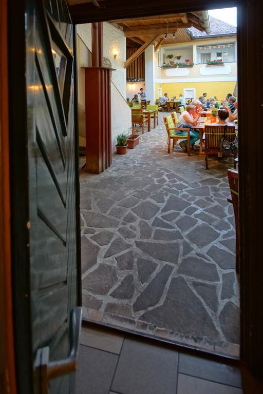 Hotel Restaurant Das Roessl Windischgarsten Exteriör bild